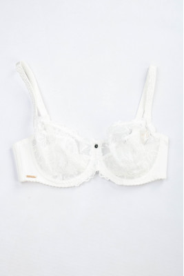 Бюстгальтер 